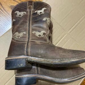 Kids Brown Horse Embroidered Boots